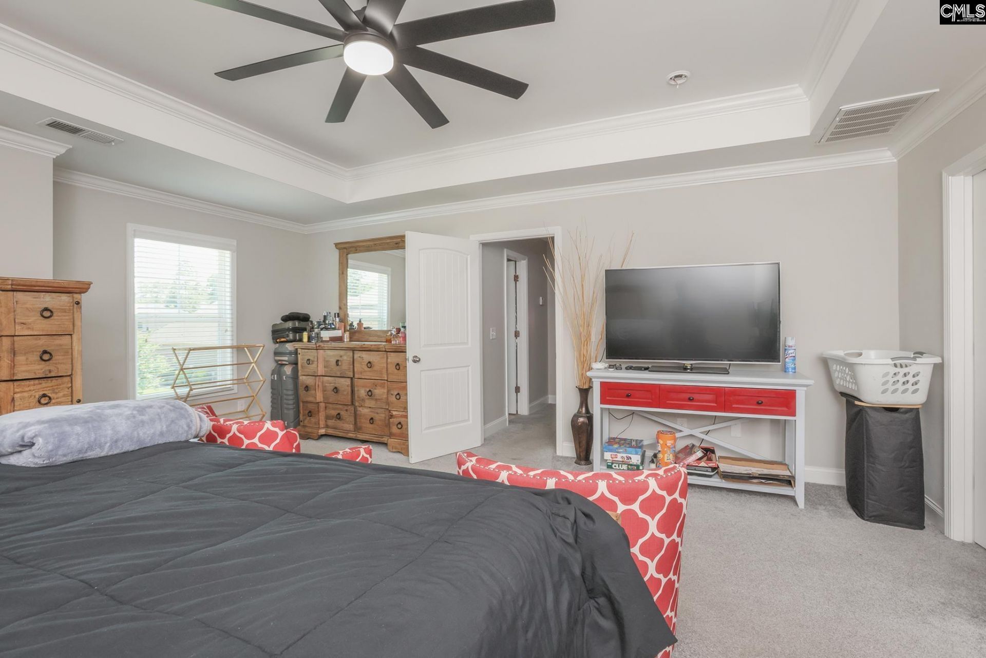640 Stoneywater Court  Photo 9