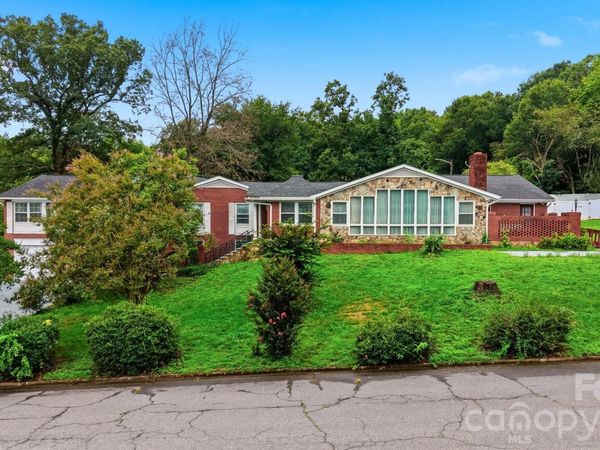 103 Castlegate Drive, Morganton, NC 28655