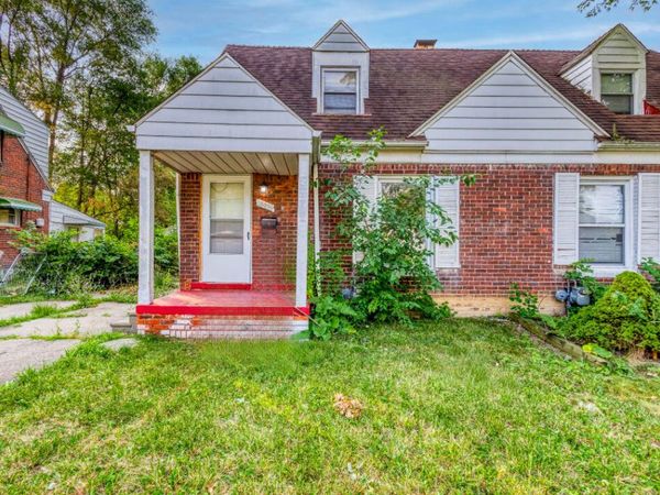 18434 Kelly Road, Detroit, MI 48224