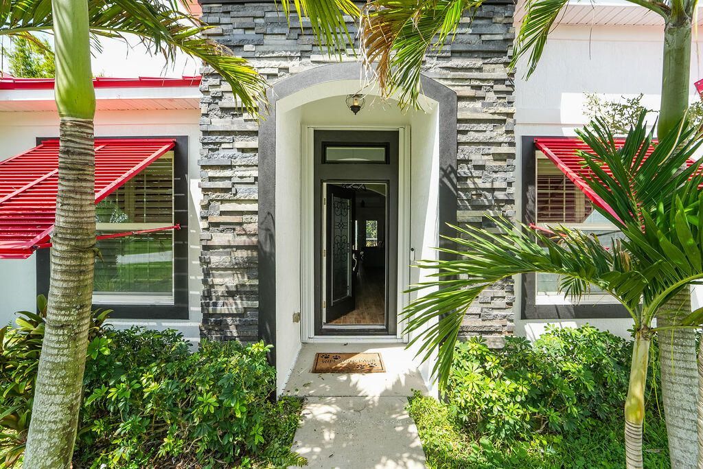 1812 SE Fallon Drive, Port Saint Lucie, FL 34983 Photo