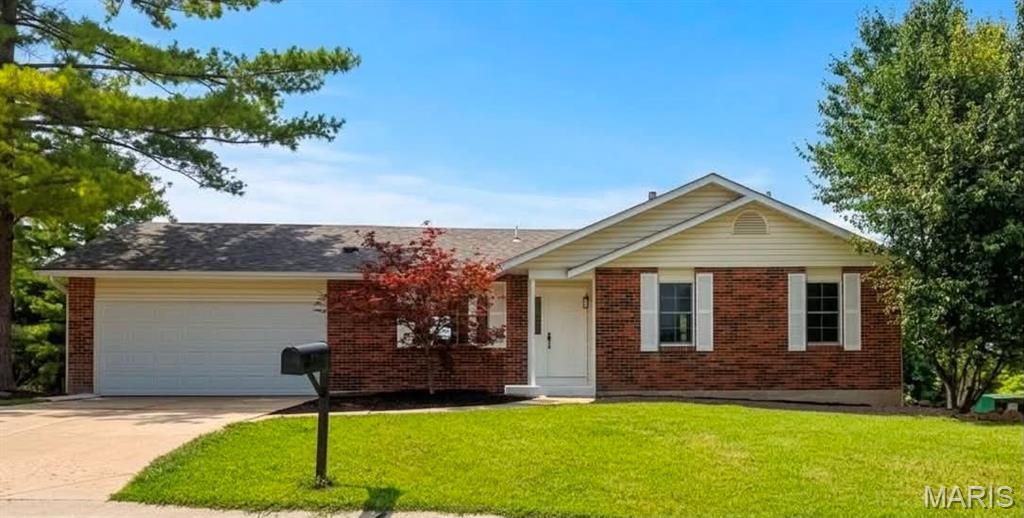 1068 Apricot Drive , Saint Charles, MO 63301 Main Photo