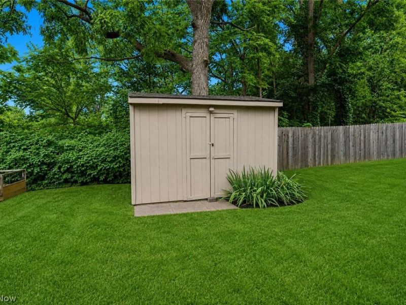 452 Market Street E, Canal Fulton, OH 44614 Photo 11