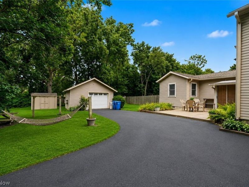 452 Market Street E, Canal Fulton, OH 44614 Photo 5