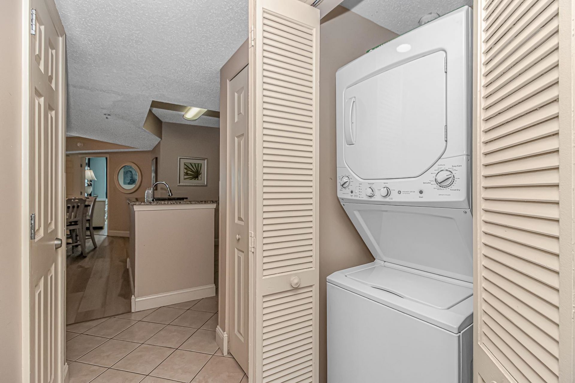 3000 N Ocean Blvd. Photo 12