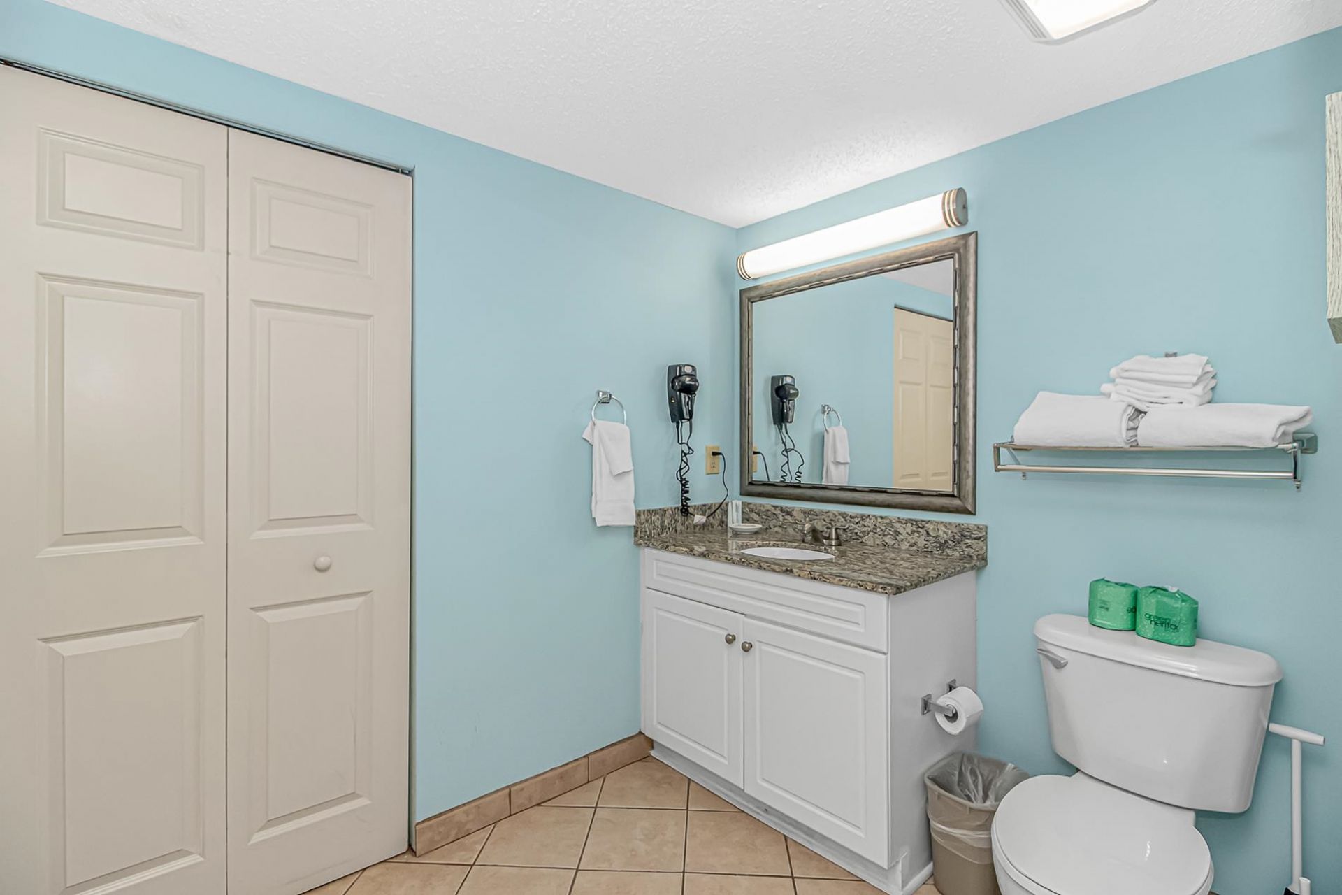 3000 N Ocean Blvd. Photo 22