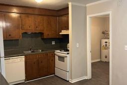 125 Brush Boulevard photo 4