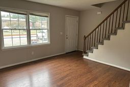 125 Brush Boulevard photo 4