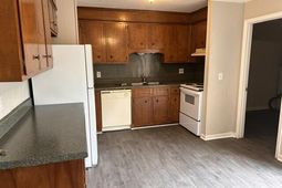 125 Brush Boulevard photo 4