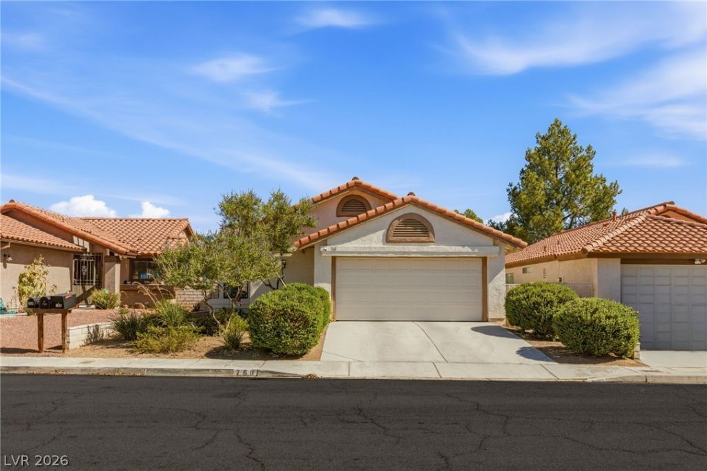 760 Thousand Oaks Drive, Las Vegas, NV 89123 Main Photo