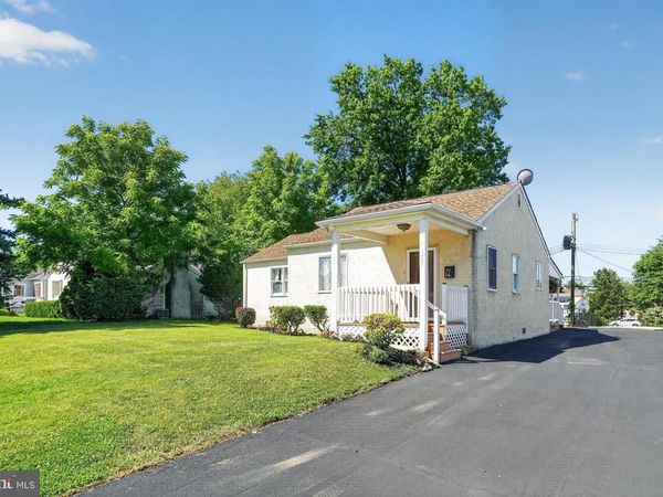 137 WALKER LANE , KING OF PRUSSIA, PA 19406