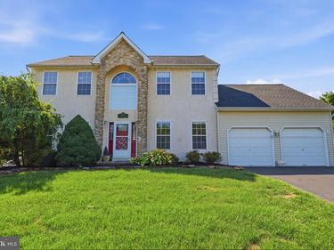 1062 KINGSCOTE DRIVE, HARLEYSVILLE, PA 19438