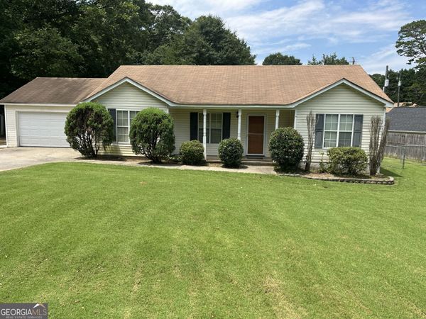 300 W Midland Avenue, Winder, GA 30680