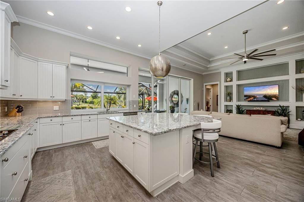 6386 Warwick Ave, Naples, FL 34113 Photo