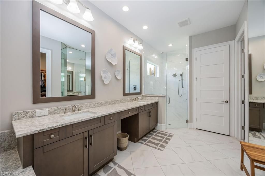 6386 Warwick Ave, Naples, FL 34113 Photo