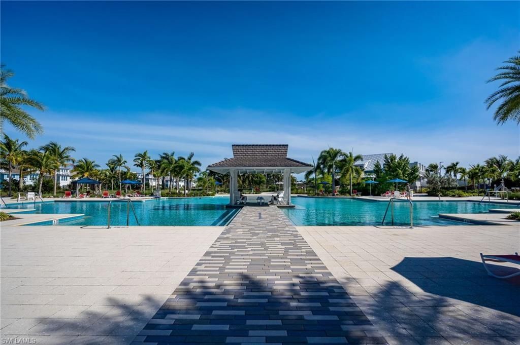 6386 Warwick Ave, Naples, FL 34113 Photo
