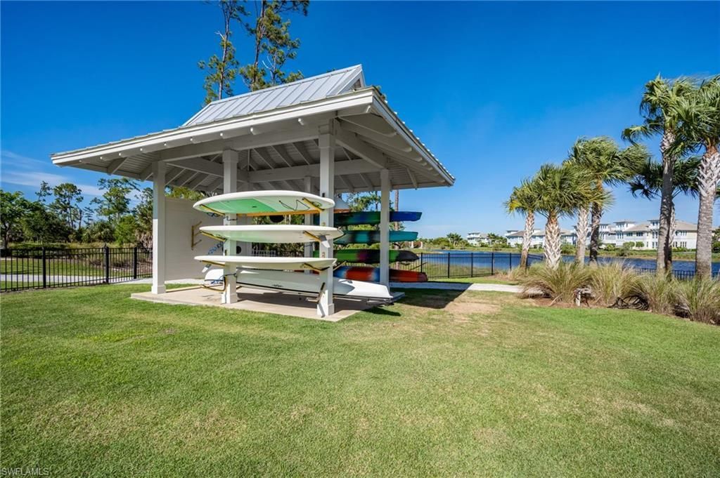 6386 Warwick Ave, Naples, FL 34113 Photo