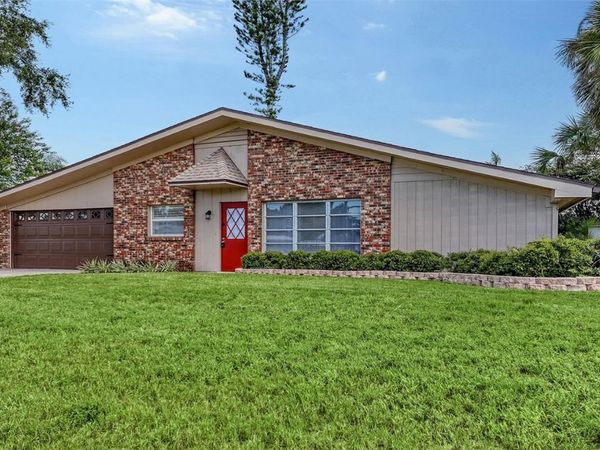 2551 WANETA DRIVE , SARASOTA, FL 34231