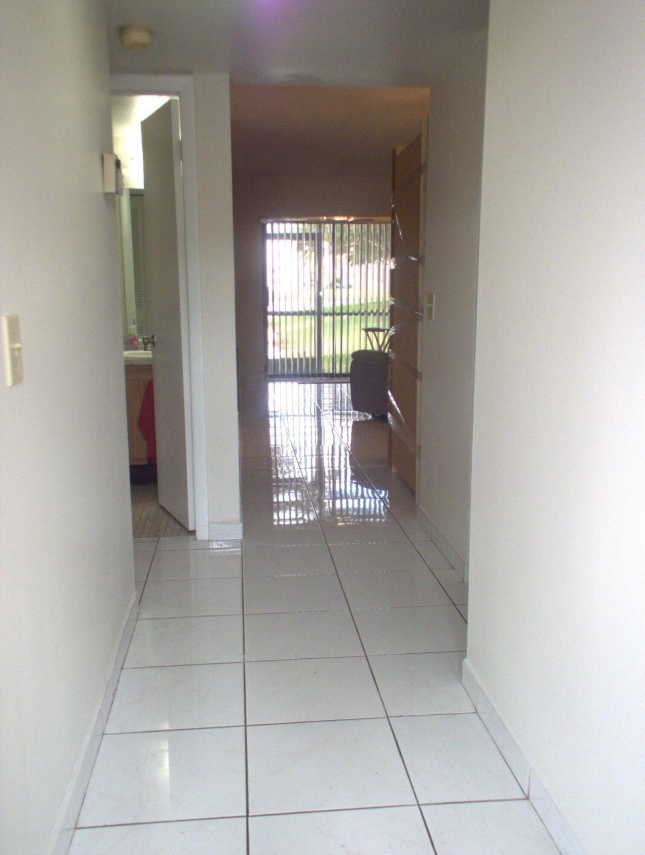 10332 Sunrise Lakes Boulevard, Unit 111, Sunrise, FL 33322 Photo