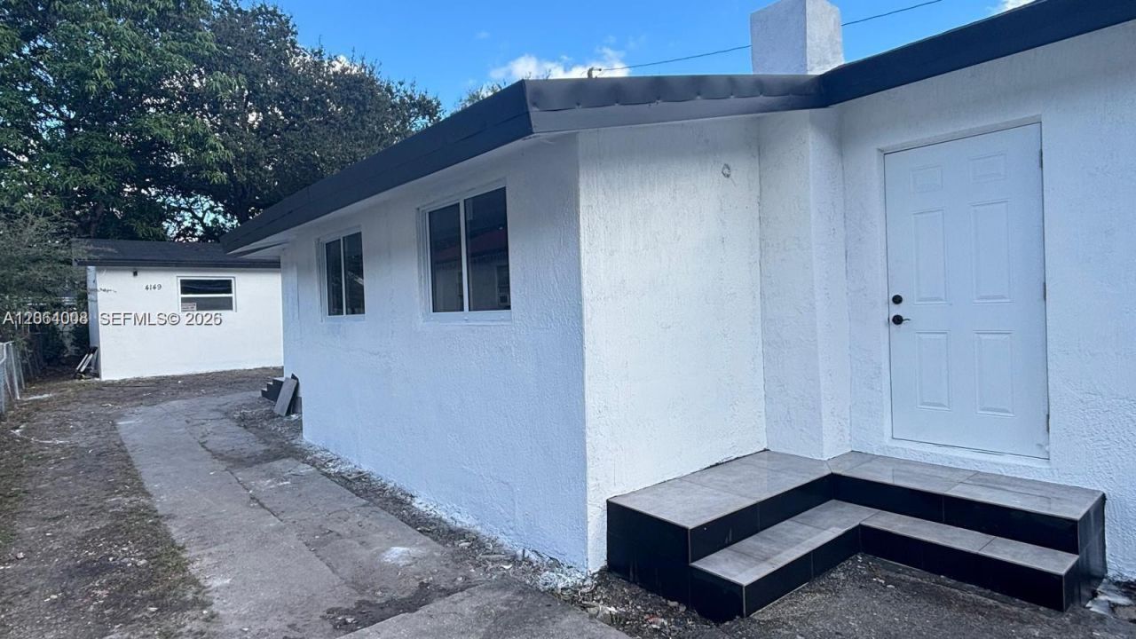 4147 NW 23rd Ct, Unit 4147, Miami, FL 33142 Photo