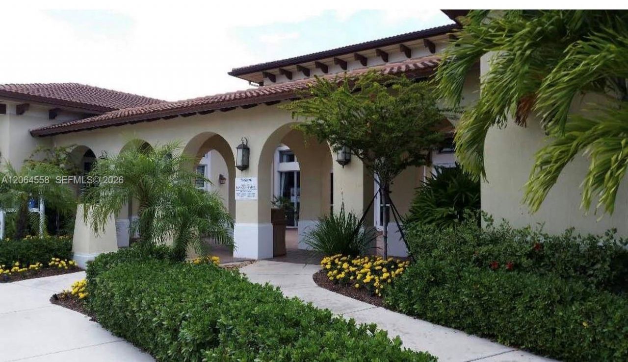 8894 SW 225th St, Cutler Bay, FL 33190 Photo