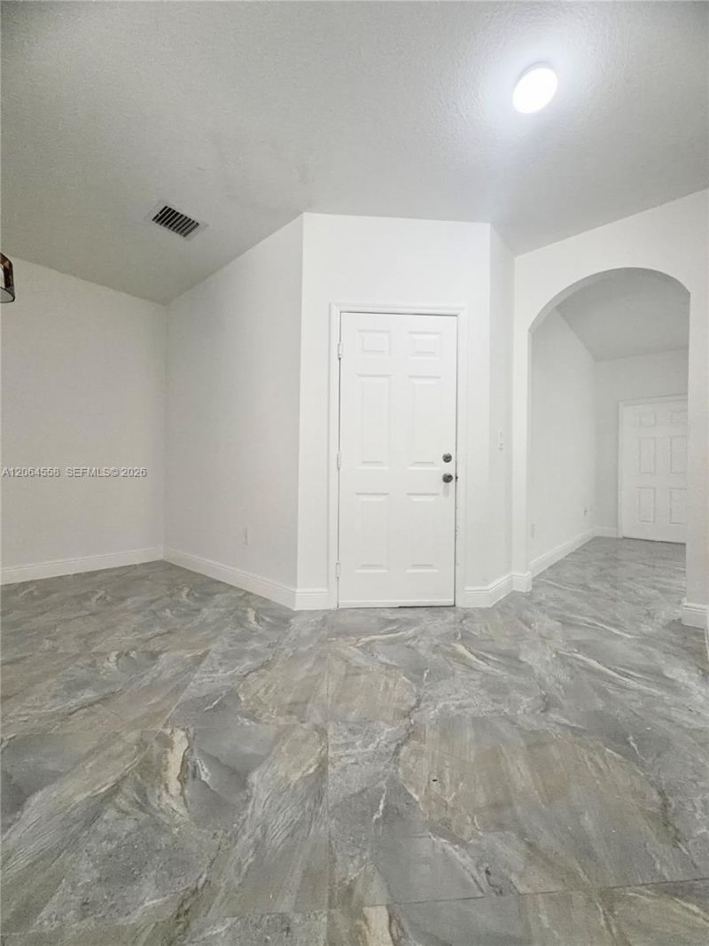8894 SW 225th St, Cutler Bay, FL 33190 Photo