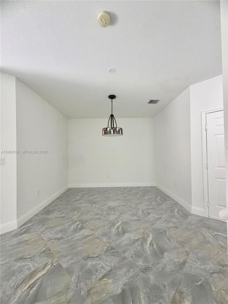 8894 SW 225th St, Cutler Bay, FL 33190 Photo