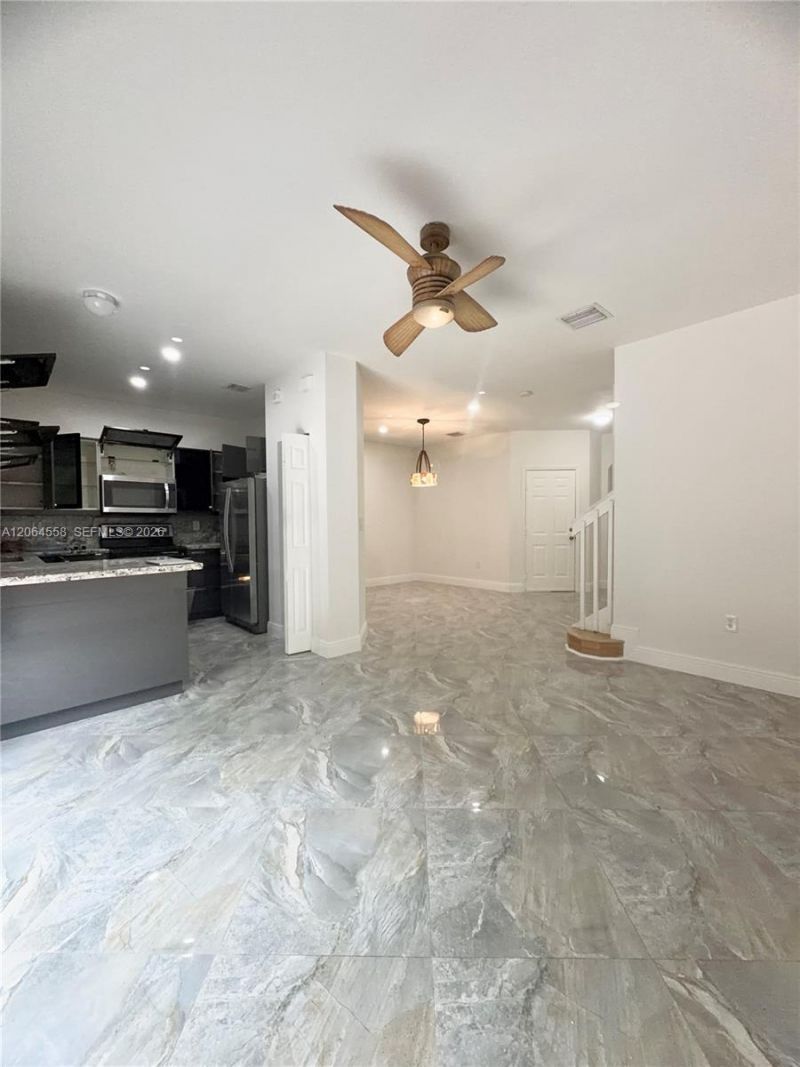 8894 SW 225th St, Cutler Bay, FL 33190 Photo