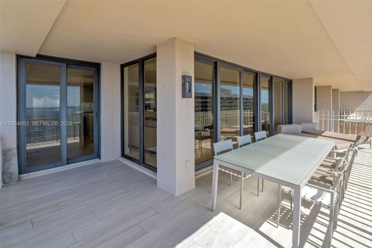 2 Grove Isle Dr, Unit B1801, Miami, FL 33133 Photo