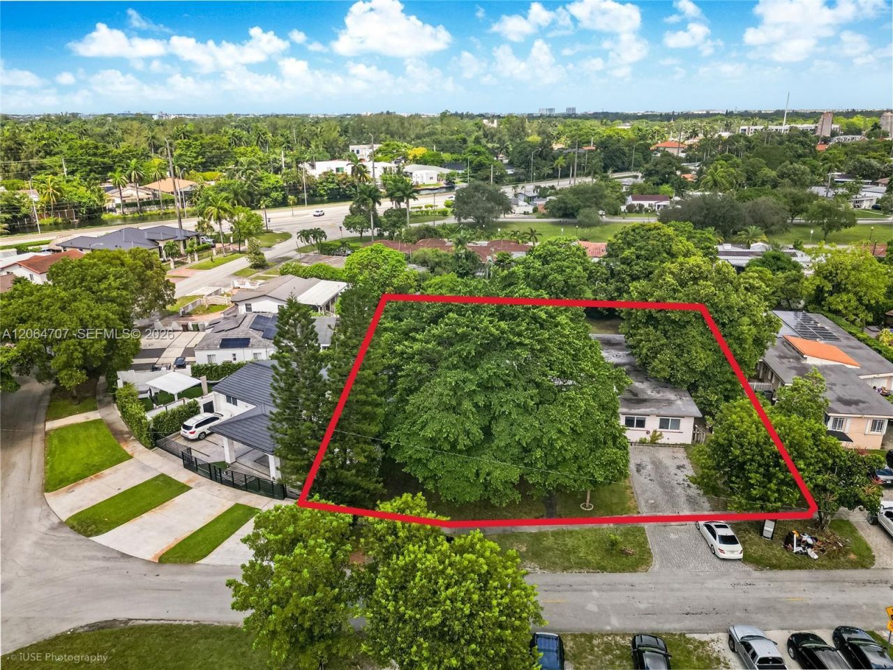 350 To To Lo Chee Dr, Hialeah, FL 33010 Photo