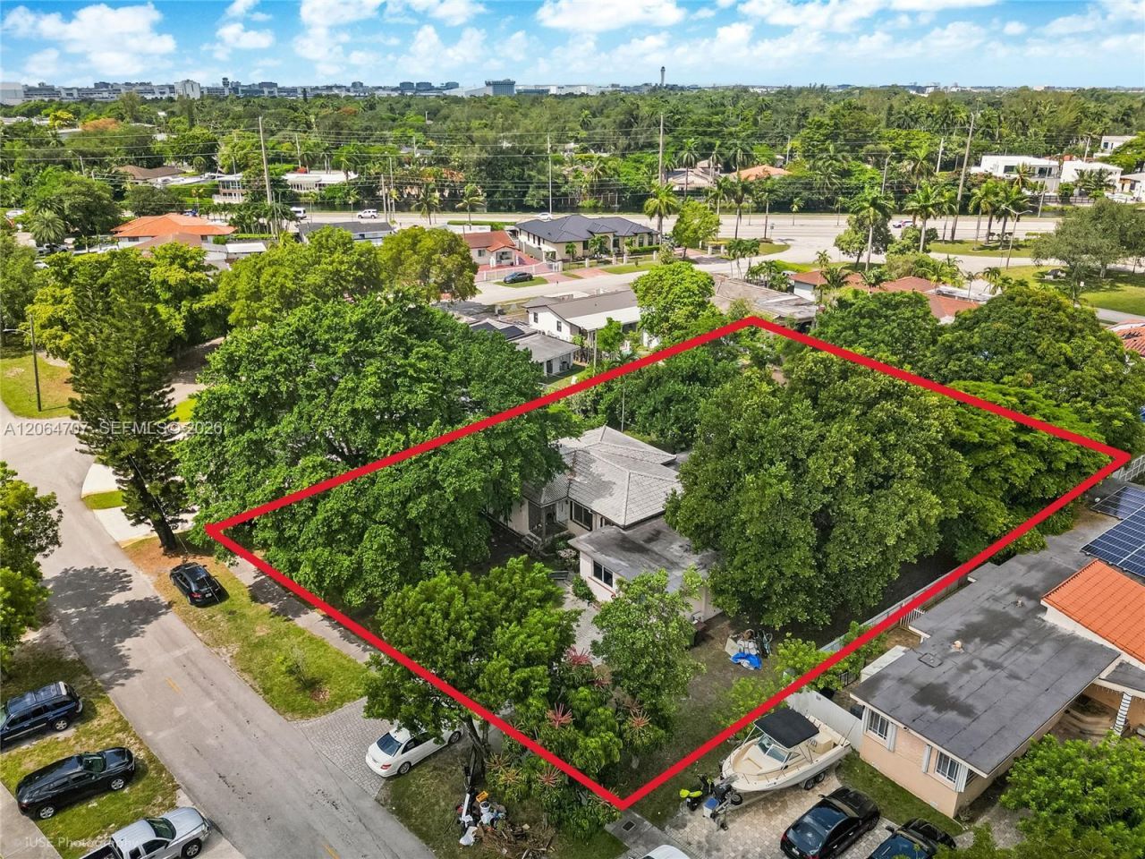 350 To To Lo Chee Dr, Hialeah, FL 33010 Photo