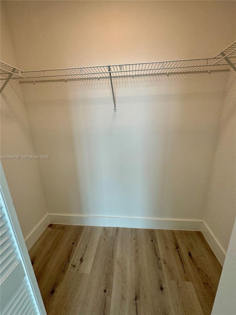 31 SE 5th St , Unit 4214, Miami, FL 33131 Photo