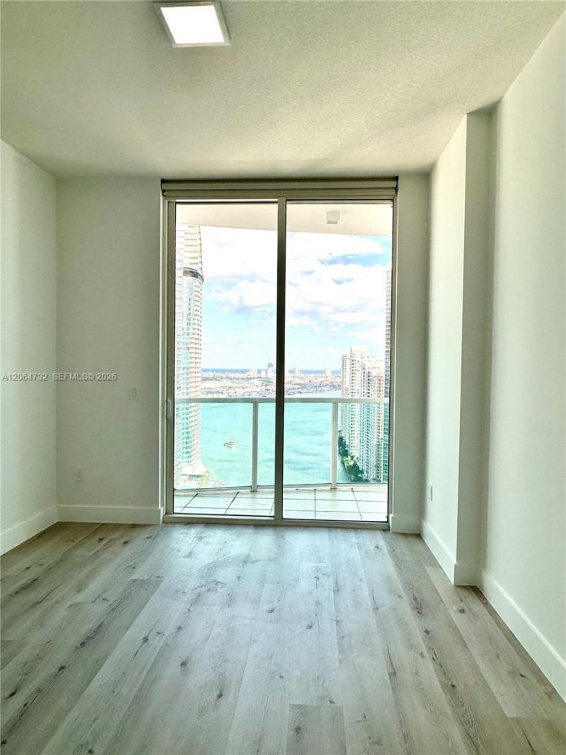 31 SE 5th St , Unit 4214, Miami, FL 33131 Photo