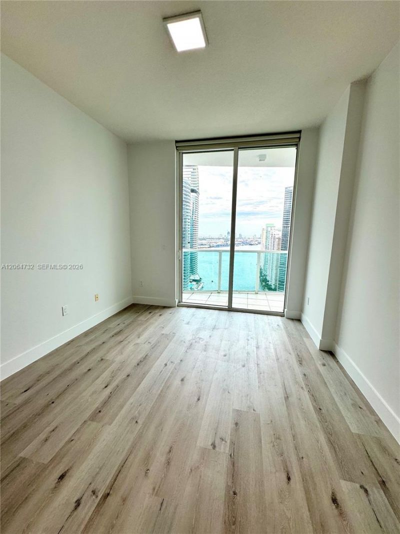 31 SE 5th St , Unit 4214, Miami, FL 33131 Photo