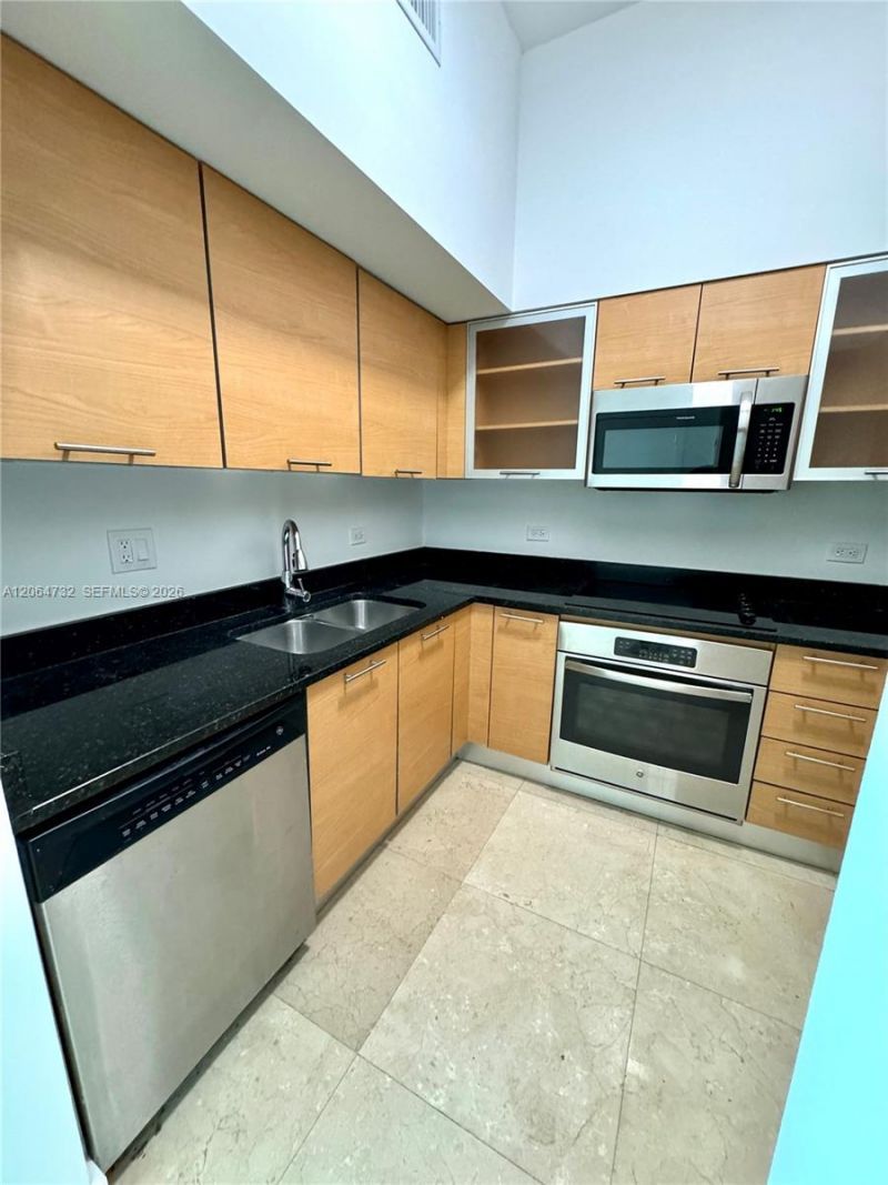 31 SE 5th St , Unit 4214, Miami, FL 33131 Photo