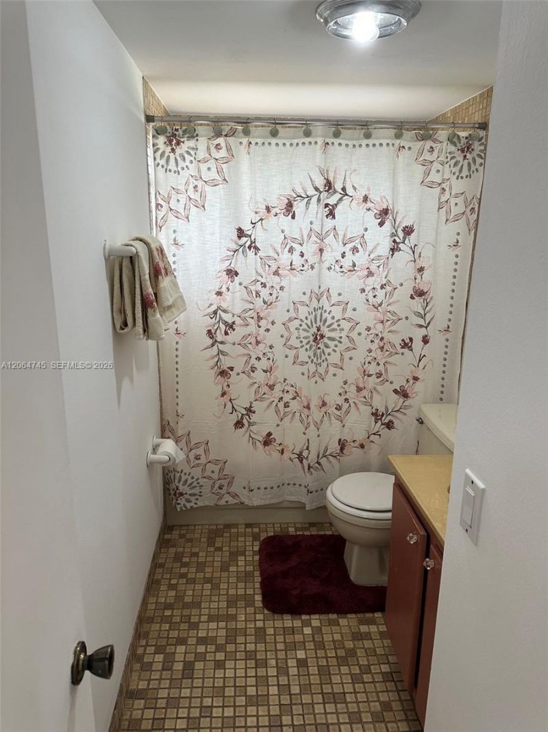 8415 SW 107th Ave , Unit 303W, Miami, FL 33173 Photo