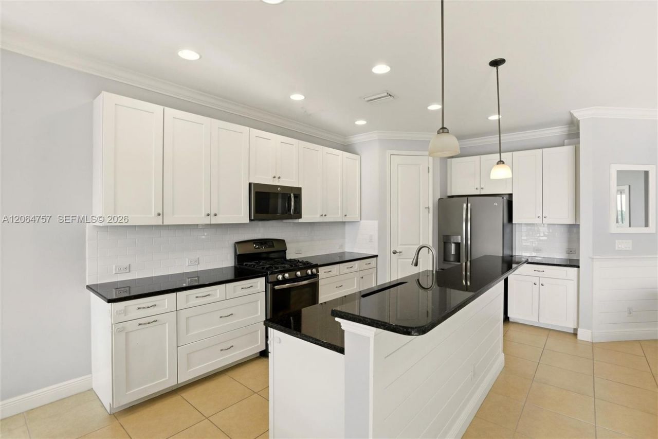 8554 Big Mangrove Dr, Fort Myers, FL 33908 Photo