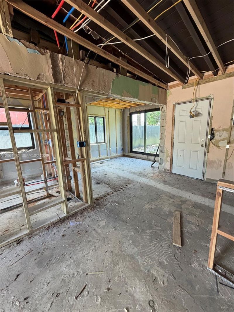 2732 NW 5th St, Pompano Beach, FL 33069 Photo