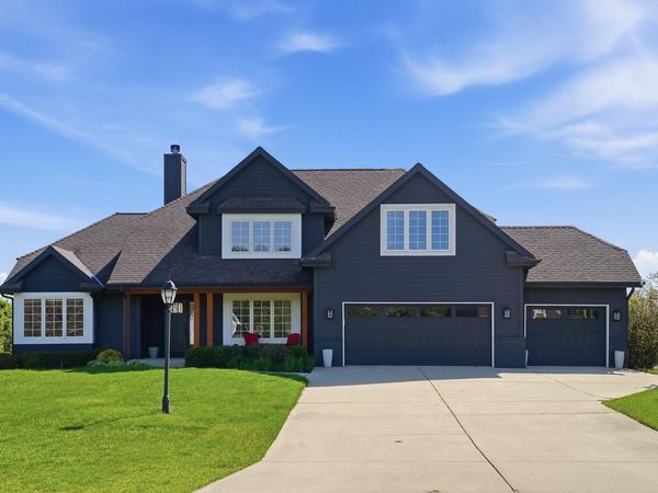 W126N6432 Willow COURT, Menomonee Falls, WI 53051