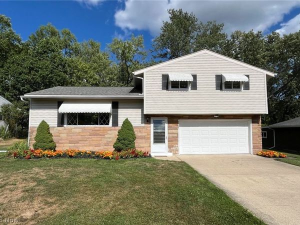 9909 Cynthia Drive , Twinsburg, OH 44087