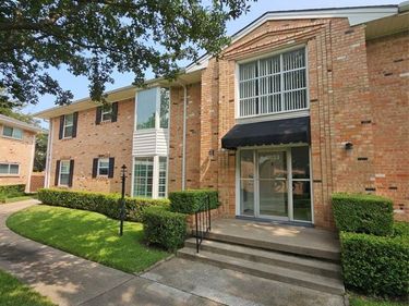 6033 Sandhurst Lane, Unit D, Dallas, TX 75206