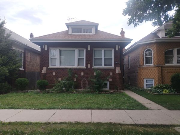 5829 S Sawyer Avenue , Chicago, IL 60629