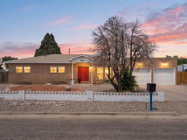 3705 35th Circle SE, Rio Rancho, NM 87124