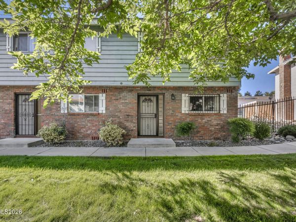 541 Smithridge Park, Reno, NV 89502