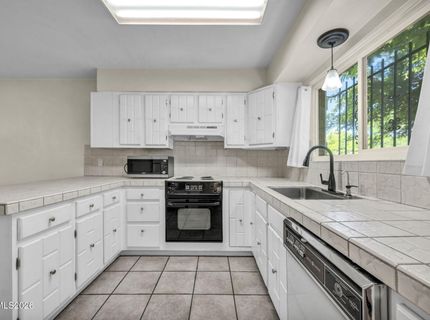 541 Smithridge Park, Reno, NV 89502 Photo