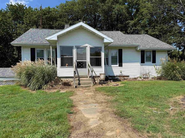 4223 N 650 E, Francisco, IN 47649