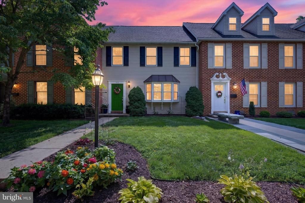 505 S COLLEGE STREET , CARLISLE, PA 17013