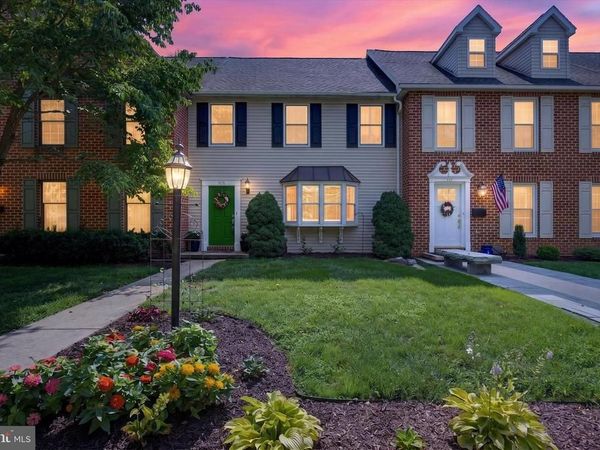 505 S COLLEGE STREET , CARLISLE, PA 17013