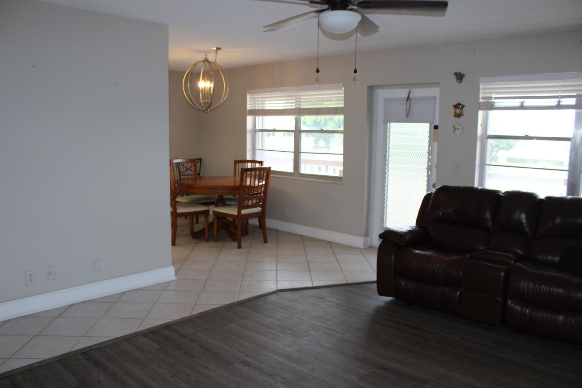 35 Somerset B, Unit 35, West Palm Beach, FL 33417 Photo