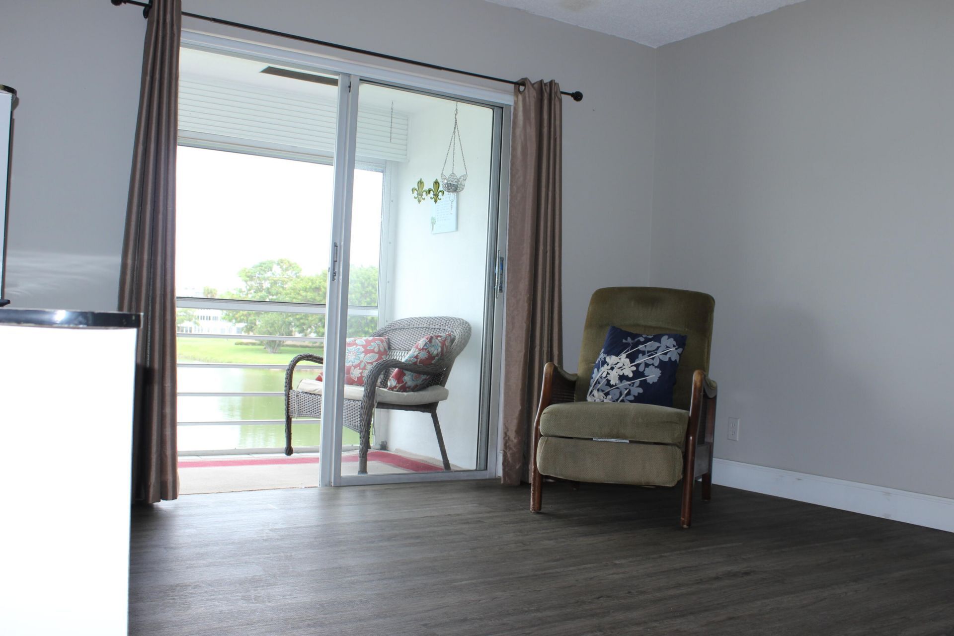35 Somerset B, Unit 35, West Palm Beach, FL 33417 Photo