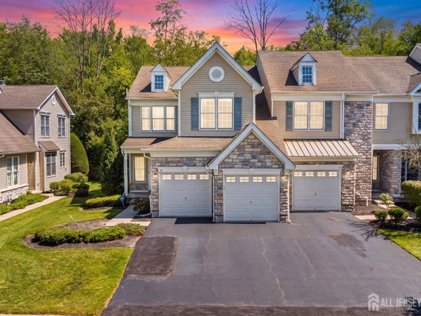 17 Tree Swallow Drive, Princeton, NJ 08540